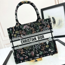 Christian Dior Shopping Bags